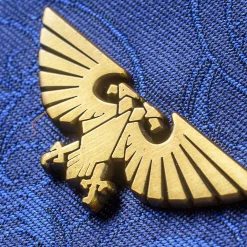 Warhammer 40.000 Imperium Krawatte mit Anstecknadel Hot